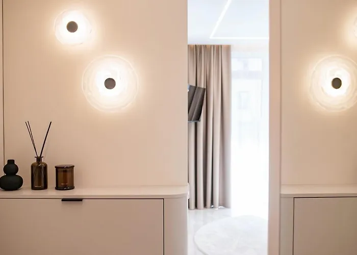 Stylish Next To The Center