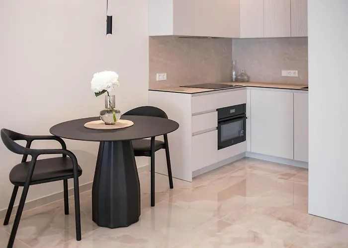 Stylish Next To The Center