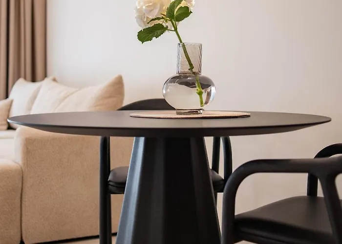 Stylish Next To The Center Apartman