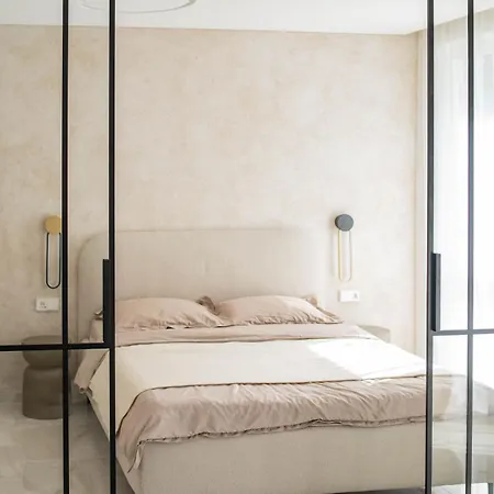 Stylish Next To The Center